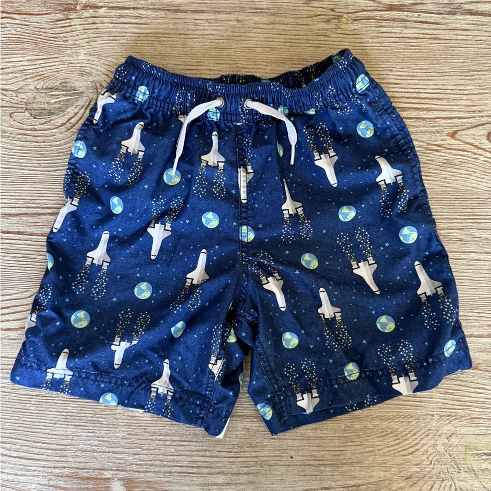 Hanna Andersson Boy’s Navy Blue Space Swim Trunks size 120 (6-7)